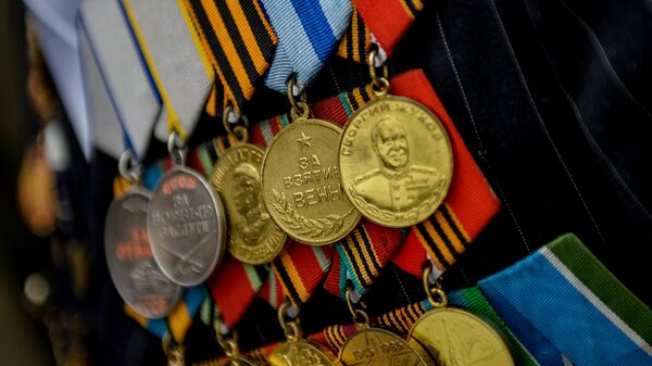 Ордена и медали ветерана ВОВ, архивное фото - Sputnik Тоҷикистон