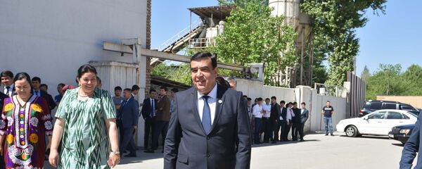 Помощник президента по вопросам социального развития и связям с общественностью Абдуджаббор Рахмонзода Помощник президента по вопросам социального развития и связям с общественностью Абдуджаббор Рахмонзода - Sputnik Тоҷикистон