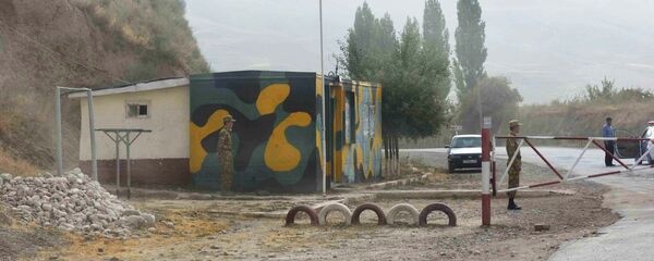 Пограничный пост между Таджикистаном и Афганистаном, архивное фото - Sputnik Таджикистан