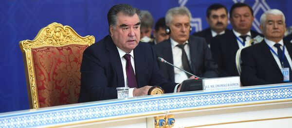 Президент Республики Таджикистан, Эмомали Рахмон, архивное фото Президент Республики Таджикистан, Эмомали Рахмон, архивное фото - Sputnik Тоҷикистон