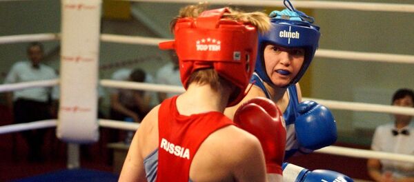 Боксерша Тахмина Сайфулоева, архивное фото Боксерша Тахмина Сайфулоева, архивное фото - Sputnik Таджикистан