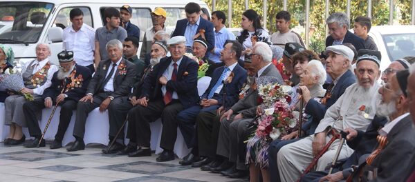 Концерт ветеранам ВОВ Концерт ветеранам ВОВ - Sputnik Тоҷикистон