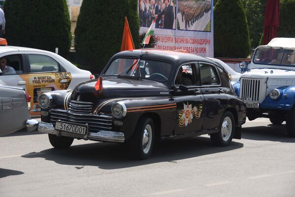 Рахш такси Душанбе устроил праздник ветеранам, архивное фото - Sputnik Таджикистан
