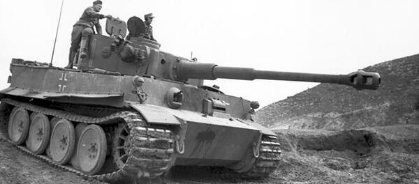 Танк Тигр, архивное фото - Sputnik Таджикистан