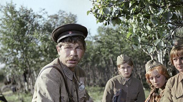 ...А зори здесь тихие - советский двухсерийный художественный фильм - Sputnik Таджикистан