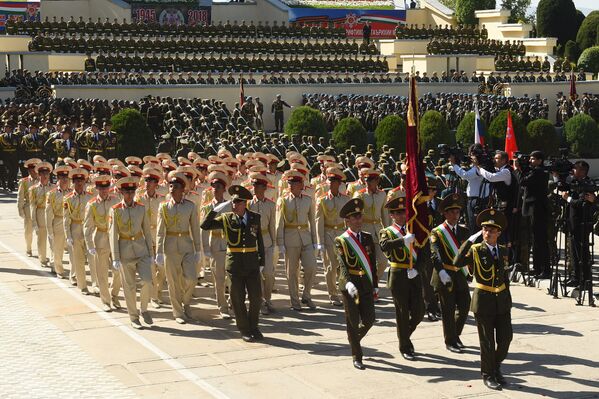 Парад Победы 9 мая в Душанбе - Sputnik Таджикистан