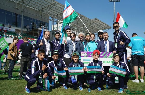 Детская сборная Узбекистана по футболу на чемпионате в Москве Детская сборная Узбекистана по футболу на чемпионате в Москве - Sputnik Таджикистан