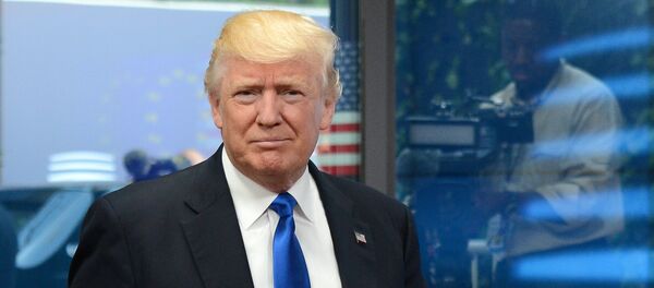 Президент США Дональд Трамп встретился с лидерами ЕС в Брюсселе - Sputnik Таджикистан