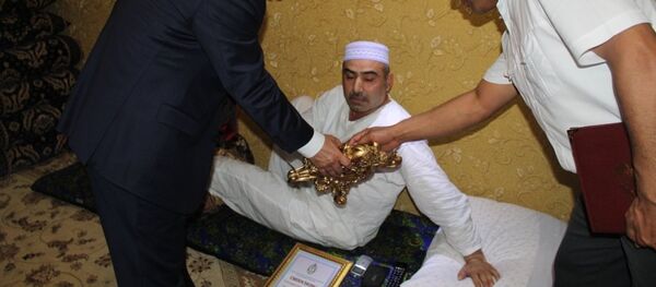 Душанбинец сломал ногу, но спас девушку от смерти - Sputnik Таджикистан