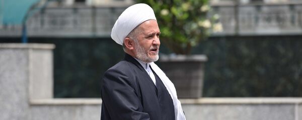 Председатель Совета улемов Таджикистана муфтий Саидмукаррам Абдукодирзода Председатель Совета улемов Таджикистана муфтий Саидмукаррам Абдукодирзода - Sputnik Таджикистан