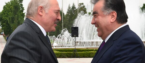Президент Беларуси Александр Лукашенко и президент Таджикистана Эмомали Рахмон - Sputnik Тоҷикистон