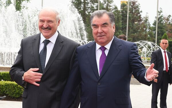 Президент Белоруссии Александр Лукашенко и президент Таджикистана Эмомали Рахмон - Sputnik Тоҷикистон