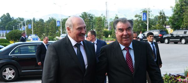 Президент Таджикистана Эмомали Рахмон и глава Беларуси Александр Лукашенко Президент Таджикистана Эмомали Рахмон и глава Беларуси Александр Лукашенко - Sputnik Тоҷикистон