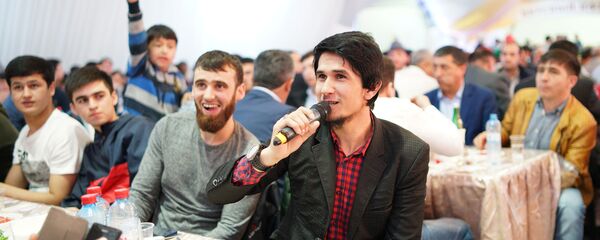 Празднование Рамадана в Москве, архивное фото - Sputnik Тоҷикистон