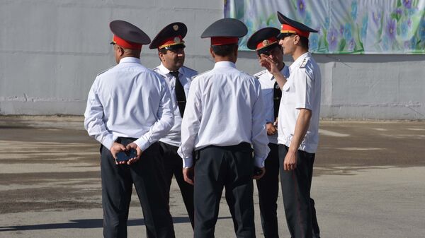 Сотрудники милиции в Душанбе - Sputnik Тоҷикистон