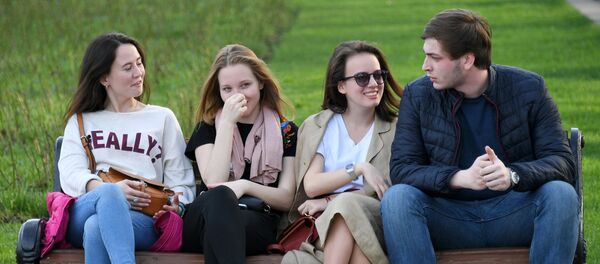 Открытие 90-го летнего сезона в Парке Горького - Sputnik Тоҷикистон