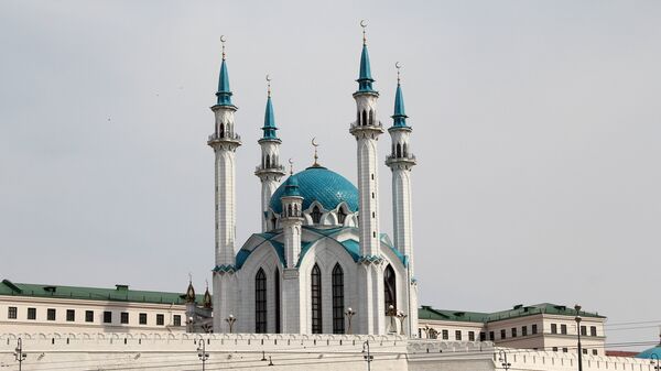 Кул-Шариф — главная соборная мечеть республики Татарстан расположена на территории Казанского кремля - Sputnik Тоҷикистон