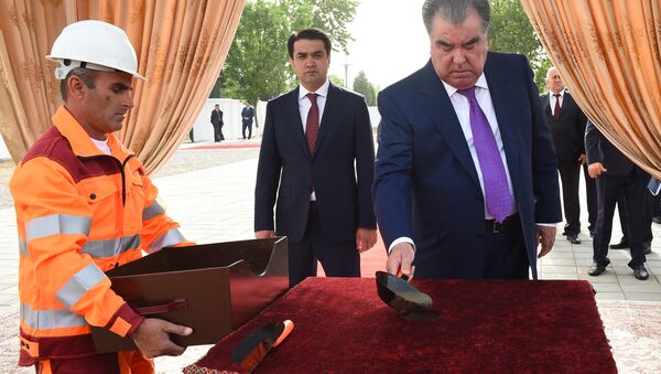 Рахмон дал старт строительству новых зданий Исламского института в Душанбе - Sputnik Тоҷикистон