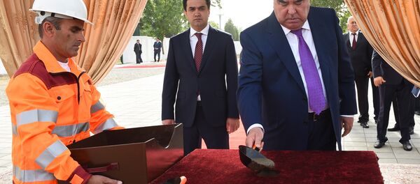 Рахмон дал старт строительству новых зданий Исламского института в Душанбе - Sputnik Тоҷикистон