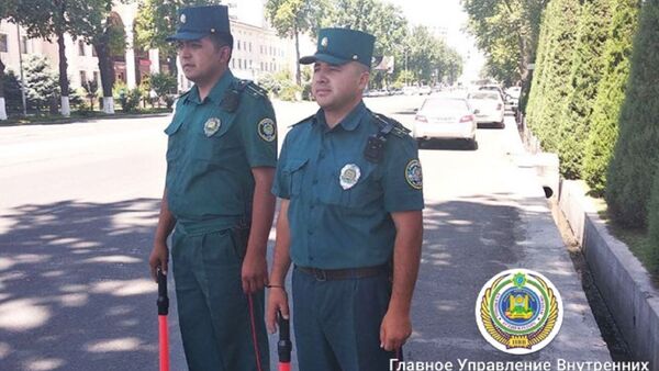 ГУВД города Ташкента приступило к тестированию так называемых body camer - Sputnik Таджикистан