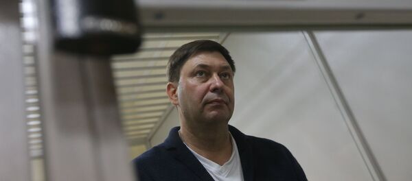 Рассмотрение апелляции по делу журналиста К. Вышинского - Sputnik Таджикистан