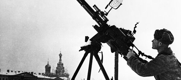 Солдат в Ленинграде. архивное фото - Sputnik Таджикистан