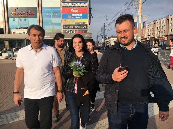 Рахим Рашидов и команда “Наивных путешественников” в Калининграде - Sputnik Таджикистан