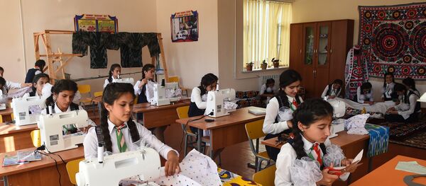 Мастерская в школе - Sputnik Тоҷикистон