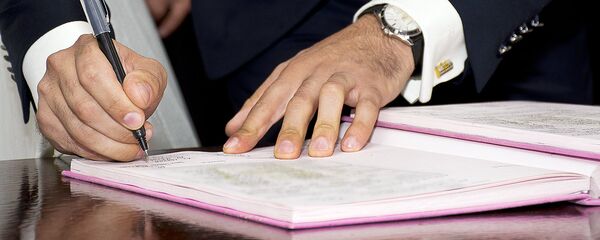 Подпись документов Подпись документов - Sputnik Таджикистан