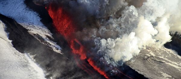 Извержение вулкана, архивное фото Извержение вулкана, архивное фото - Sputnik Таджикистан