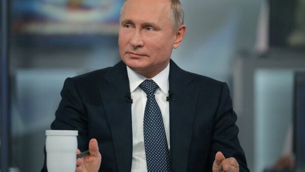 Прямая линия с президентом России Владимиром Путиным - Sputnik Таджикистан