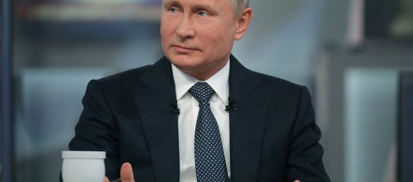 Прямая линия с президентом России Владимиром Путиным - Sputnik Таджикистан