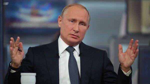 Прямая линия с президентом России Владимиром Путиным - Sputnik Таджикистан