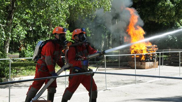 Пожарные, архивное фото - Sputnik Таджикистан