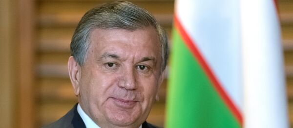 Президент Республики Узбекистан Шавкат Мирзиёев на саммите ШОС в Китае - Sputnik Тоҷикистон