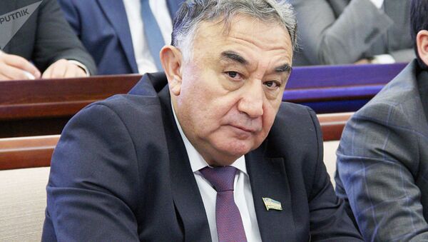 Председатель Комитета по экологии и охране окружающей среды Олий Мажлиса Борий Алиханов - Sputnik Таджикистан