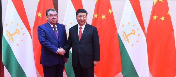 Эмомали Рахмон и Си Цзиньпин - Sputnik Тоҷикистон