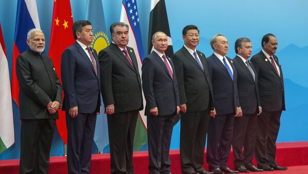 Главы стран ШОС на саммите в Китае - Sputnik Таджикистан