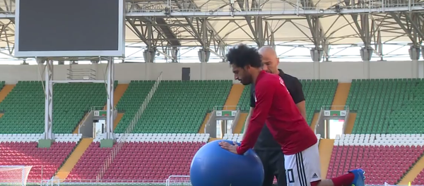 Индивидуальная тренировка Мохамеда Салаха в Грозном Индивидуальная тренировка Мохамеда Салаха в Грозном - Sputnik Таджикистан