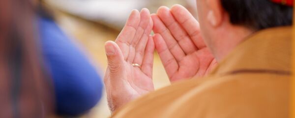 Молитва, архивное фото Молитва, архивное фото - Sputnik Таджикистан