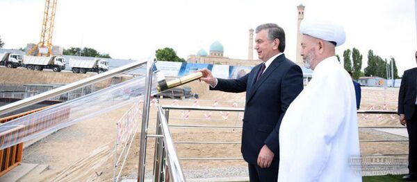 Президент Шавкат Мирзиёев дал старт строительству центра исламской цивилизации в Ташкенте - Sputnik Таджикистан
