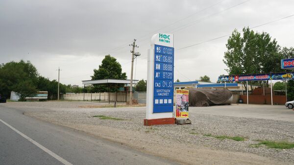 Цены на бензин в Таджикистане, архивное фото - Sputnik Таджикистан