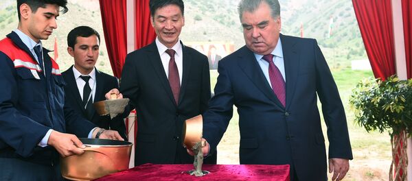 Рахмон дал начало строительству Талко Голд Рахмон дал начало строительству Талко Голд - Sputnik Таджикистан