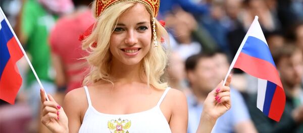Самая горячая болельщица России — порнозвезда?! - Sputnik Тоҷикистон