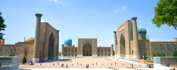 Архитектурный комплекс Регистан в Самарканде, архивное фото - Sputnik Тоҷикистон