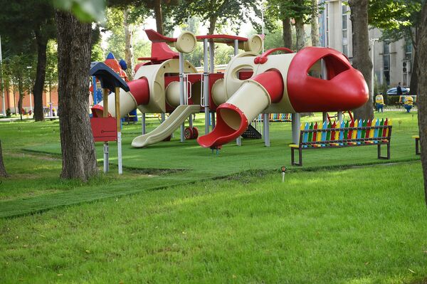 Обновленный Детский парк в Душанбе, архивное фото - Sputnik Таджикистан