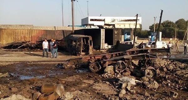 Последствия взрыва автозаправочной станции в Лейлекском районе - Sputnik Таджикистан