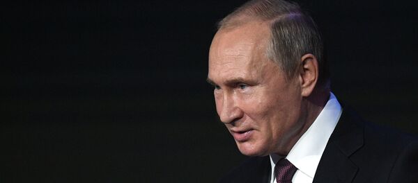 Президент РФ В. Путин посетил Международный конгресс по кибербезопасности - Sputnik Тоҷикистон