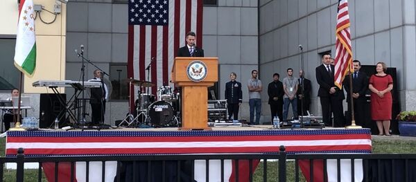 Кевин Коверт временный поверенный в делах посольства США в Таджикистане - Sputnik Тоҷикистон