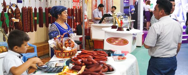 Международная торговая ярмарка Сугд-2018 в Худжанде Международная торговая ярмарка Сугд-2018 в Худжанде - Sputnik Таджикистан